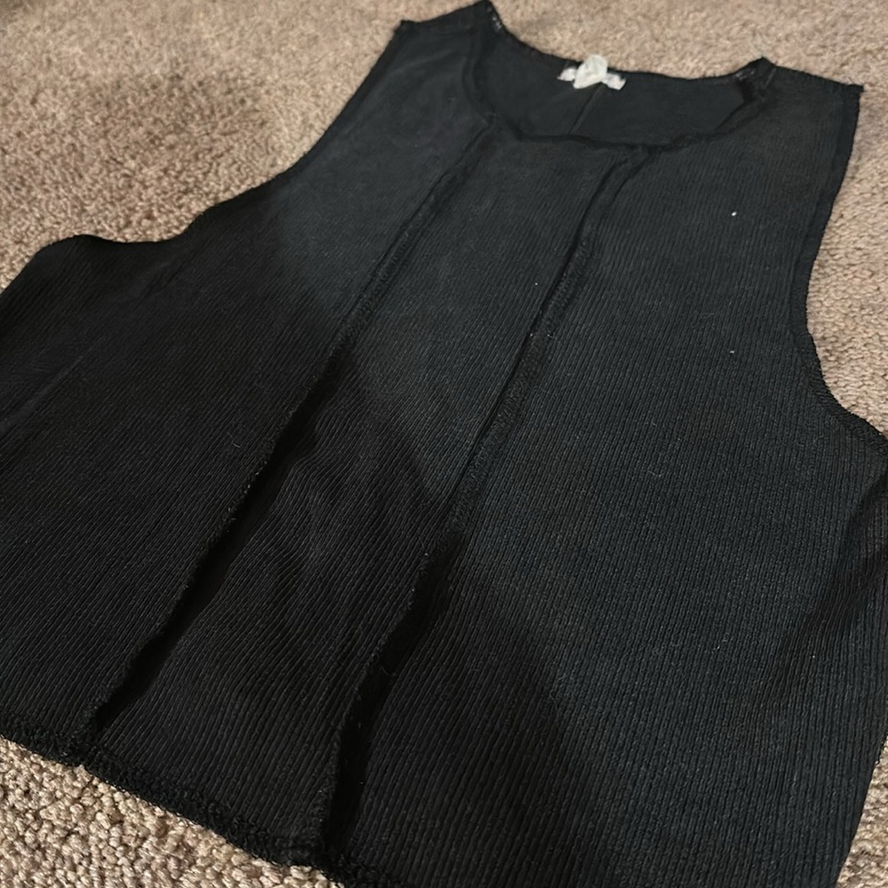 Black garage tank - Picture 2 of 3